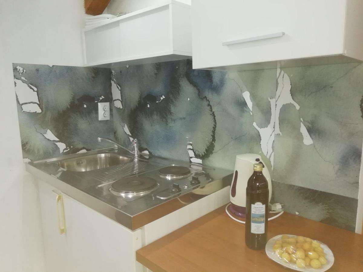 Apartman Kristina, Studio I Soba 普利莫顿 外观 照片